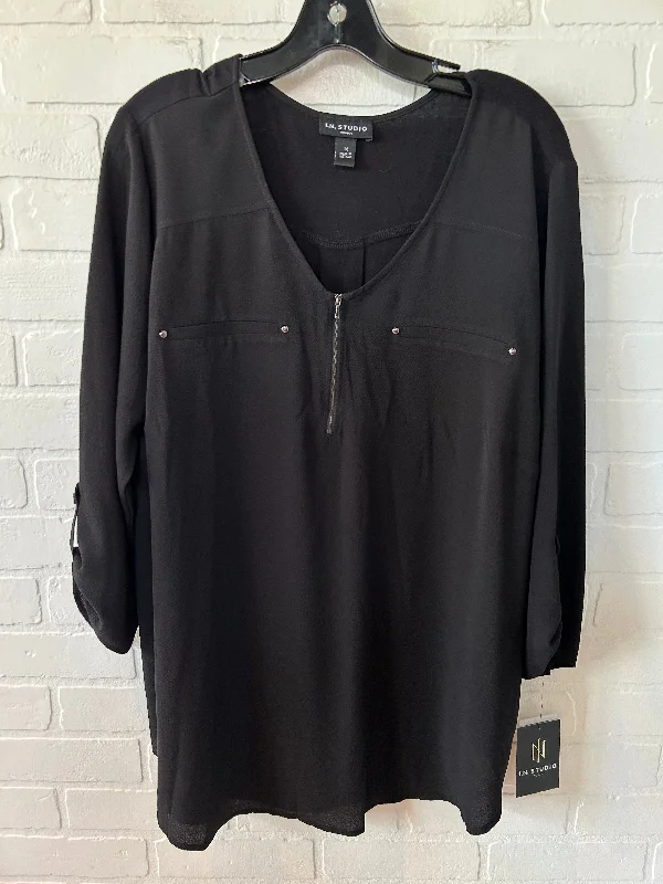Trendy Shoes Black Top Long Sleeve In Studio, Size 1x